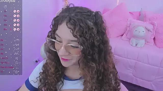 hannacutegod from StripChat