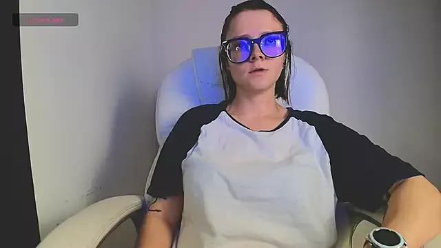 Hannah______ from StripChat is Freechat