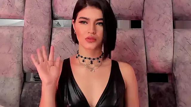 Girls: discover live performances with matured cam models, from teasing to fixations, in a variety of stunning live sex cams.