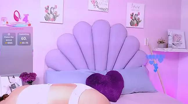 Girls: discover live performances with matured cam models, from teasing to fixations, in a variety of stunning live sex cams.
