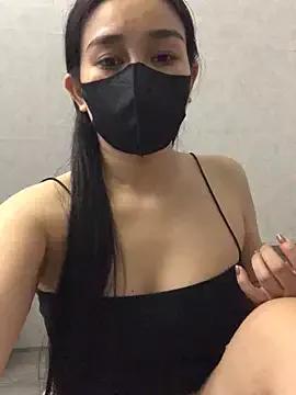 hanny_baby205 from StripChat