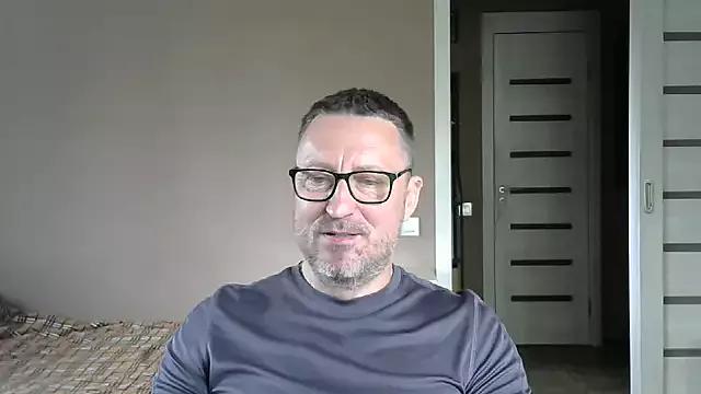 HarrySnake from StripChat is Freechat