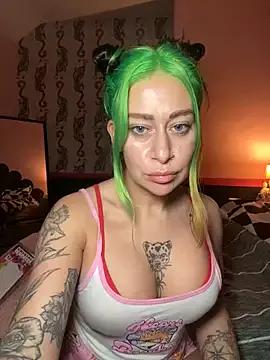 Girls: discover live performances with matured cam models, from teasing to fixations, in a variety of stunning live sex cams.