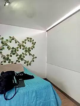 Girls: discover live performances with matured cam models, from teasing to fixations, in a variety of stunning live sex cams.