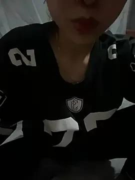 hhoangthien2602td from StripChat