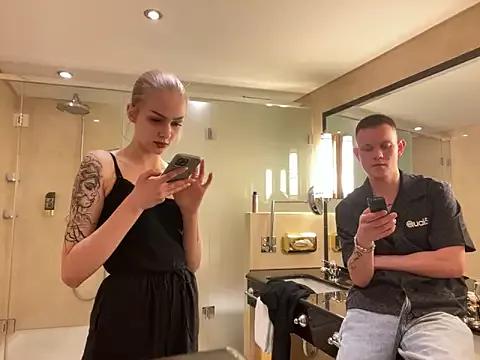 HighAndCouple from StripChat is Freechat