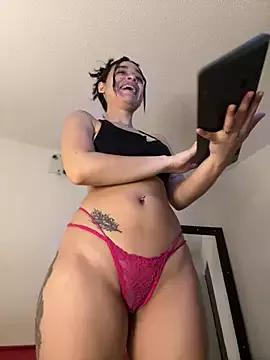 Girls: discover live performances with matured cam models, from teasing to fixations, in a variety of stunning live sex cams.