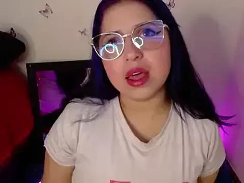 honey_buns_1 from StripChat is Freechat