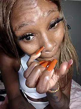 HoneyDropsX from StripChat is Freechat