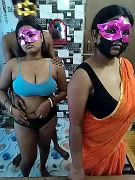 Horney_couple_4 from StripChat is Group