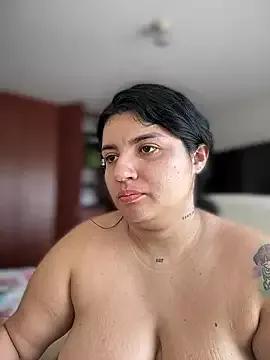 Girls: discover live performances with matured cam models, from teasing to fixations, in a variety of stunning live sex cams.