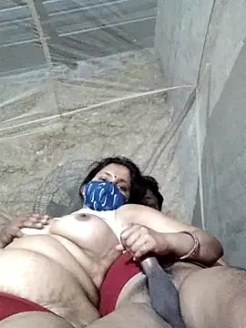 Girls: discover live performances with matured cam models, from teasing to fixations, in a variety of stunning live sex cams.