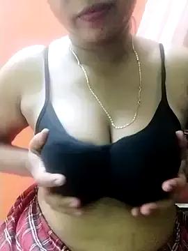 Girls: discover live performances with matured cam models, from teasing to fixations, in a variety of stunning live sex cams.