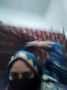 HOT-SUMAN-BABY from StripChat is Freechat