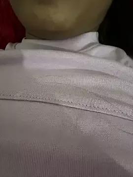 Hot_Goldengirl from StripChat is Freechat