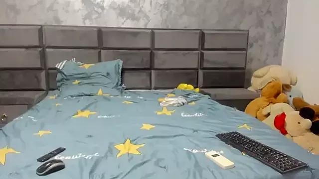Hottalicia2 from StripChat is Freechat