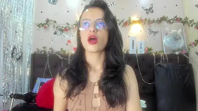 Girls: discover live performances with matured cam models, from teasing to fixations, in a variety of stunning live sex cams.