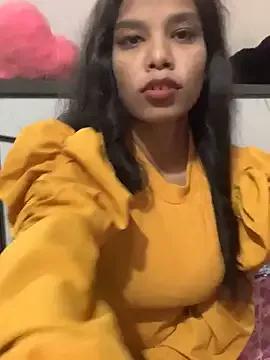 hottiess69 from StripChat