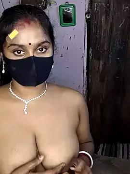 Hotty-rimi from StripChat