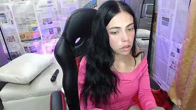 Girls: discover live performances with matured cam models, from teasing to fixations, in a variety of stunning live sex cams.