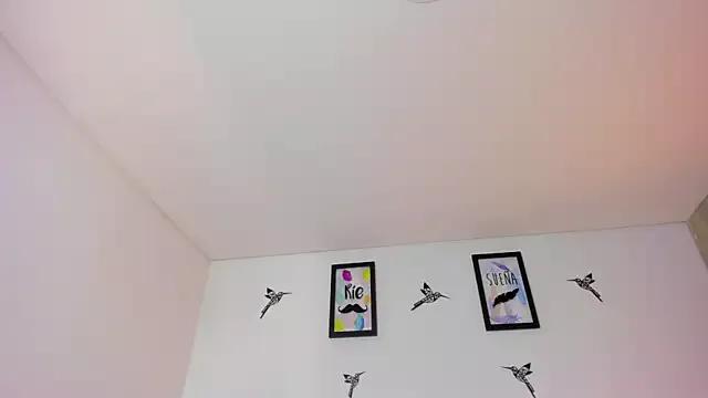 Girls: discover live performances with matured cam models, from teasing to fixations, in a variety of stunning live sex cams.