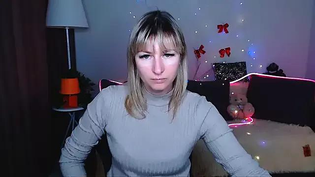 Girls: discover live performances with matured cam models, from teasing to fixations, in a variety of stunning live sex cams.
