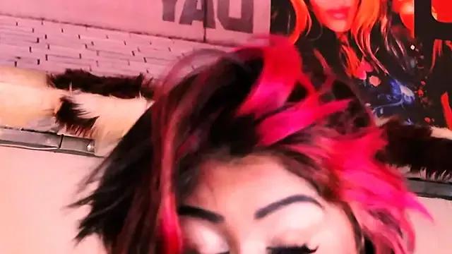 Girls: discover live performances with matured cam models, from teasing to fixations, in a variety of stunning live sex cams.