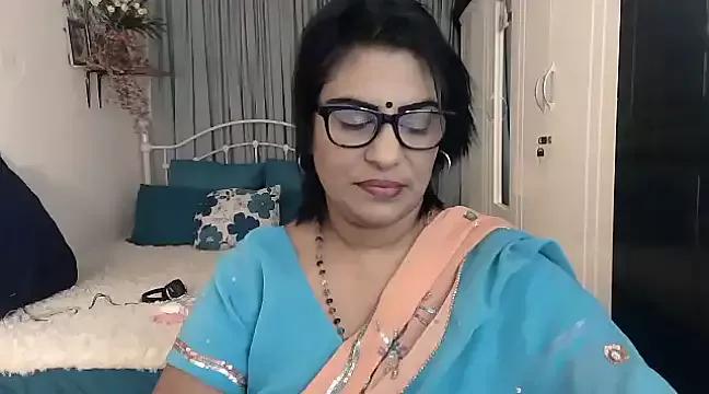 Indiandesire23 from StripChat