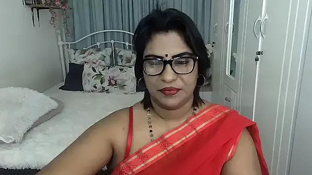 Indiandesire23 from StripChat