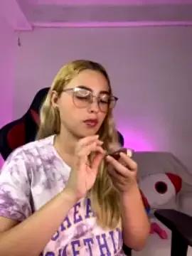 iris3019 from StripChat