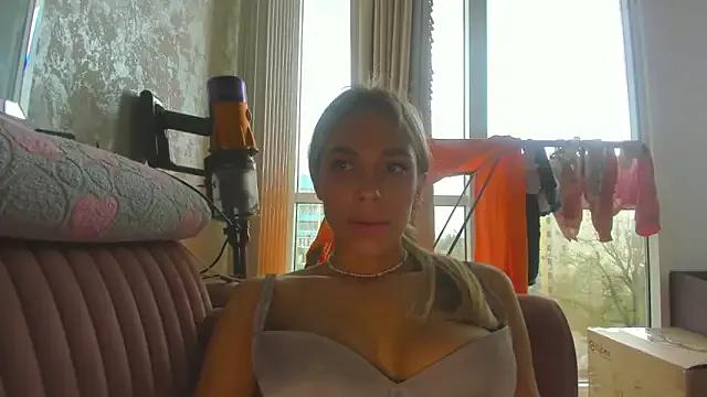 Iris_cherry from StripChat