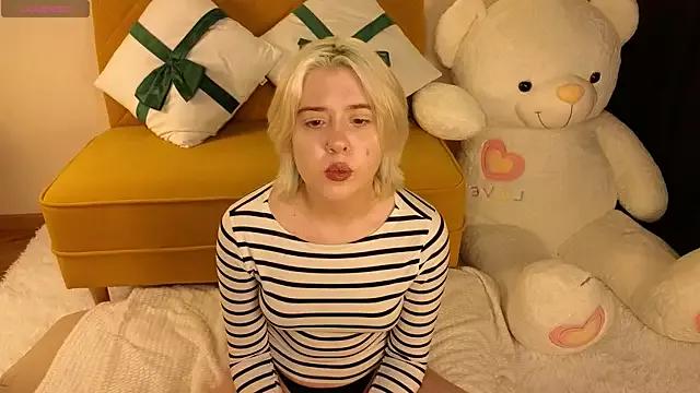 Girls: discover live performances with matured cam models, from teasing to fixations, in a variety of stunning live sex cams.