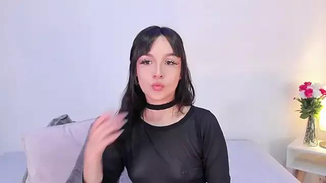 isa_molly from StripChat is Freechat