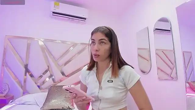 Isabel_Paris from StripChat is Freechat