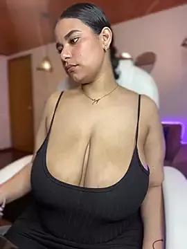 Girls: discover live performances with matured cam models, from teasing to fixations, in a variety of stunning live sex cams.