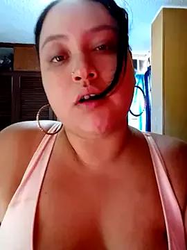 isaReyes on StripChat 