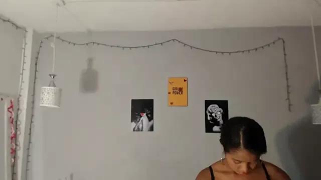 Girls: discover live performances with matured cam models, from teasing to fixations, in a variety of stunning live sex cams.