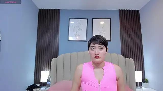 ivy_dolly from StripChat is Freechat