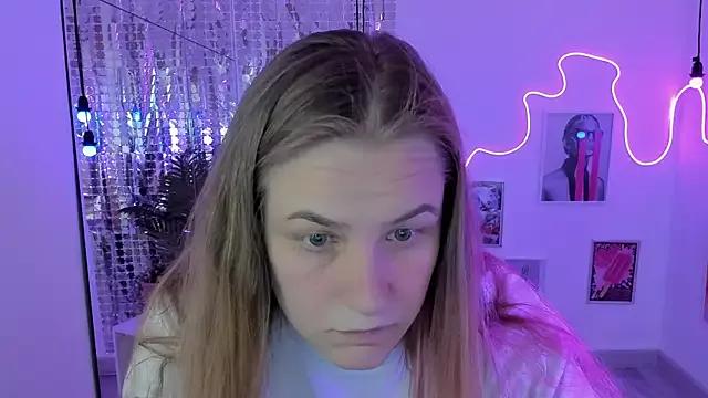Girls: discover live performances with matured cam models, from teasing to fixations, in a variety of stunning live sex cams.