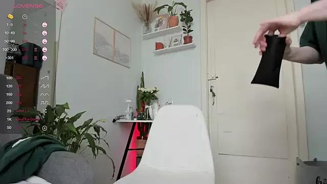 Jane_Q from StripChat is Freechat