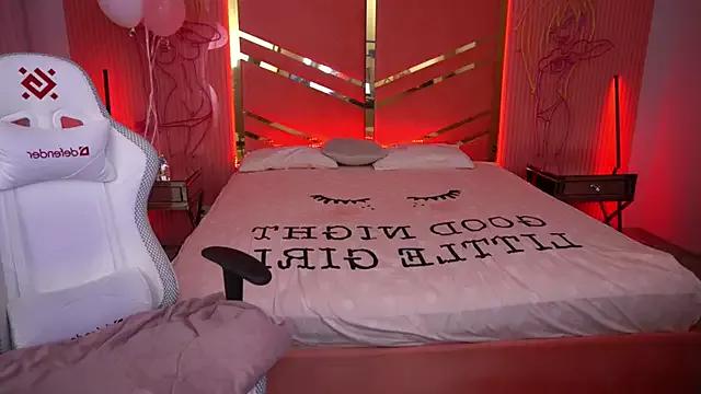 Girls: discover live performances with matured cam models, from teasing to fixations, in a variety of stunning live sex cams.