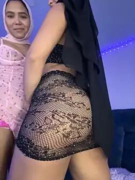 JannaNader12 from StripChat