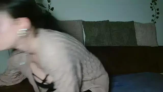 Jasmin-White from StripChat is Freechat