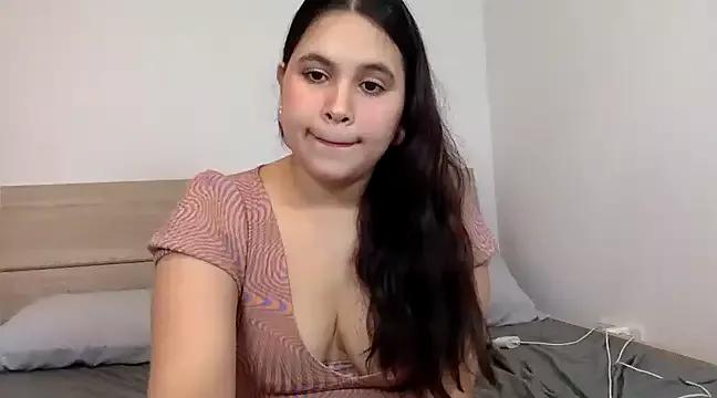 Girls: discover live performances with matured cam models, from teasing to fixations, in a variety of stunning live sex cams.