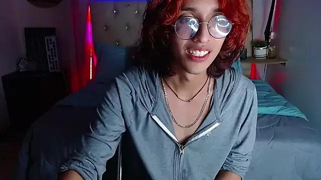 Girls: discover live performances with matured cam models, from teasing to fixations, in a variety of stunning live sex cams.