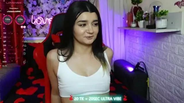 JellyJux from StripChat