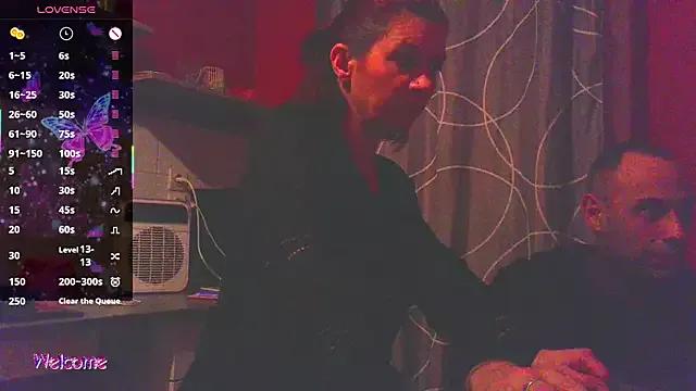 Girls: discover live performances with matured cam models, from teasing to fixations, in a variety of stunning live sex cams.