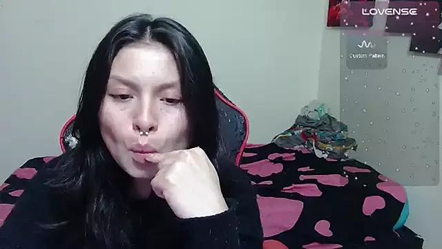 Girls: discover live performances with matured cam models, from teasing to fixations, in a variety of stunning live sex cams.