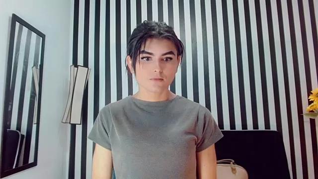 Girls: discover live performances with matured cam models, from teasing to fixations, in a variety of stunning live sex cams.