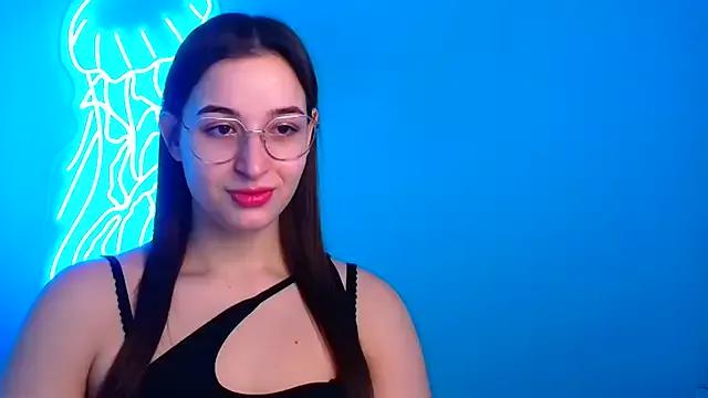 Girls: discover live performances with matured cam models, from teasing to fixations, in a variety of stunning live sex cams.